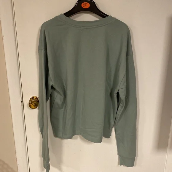 Forever 21 crewneck - Picture 8 of 9